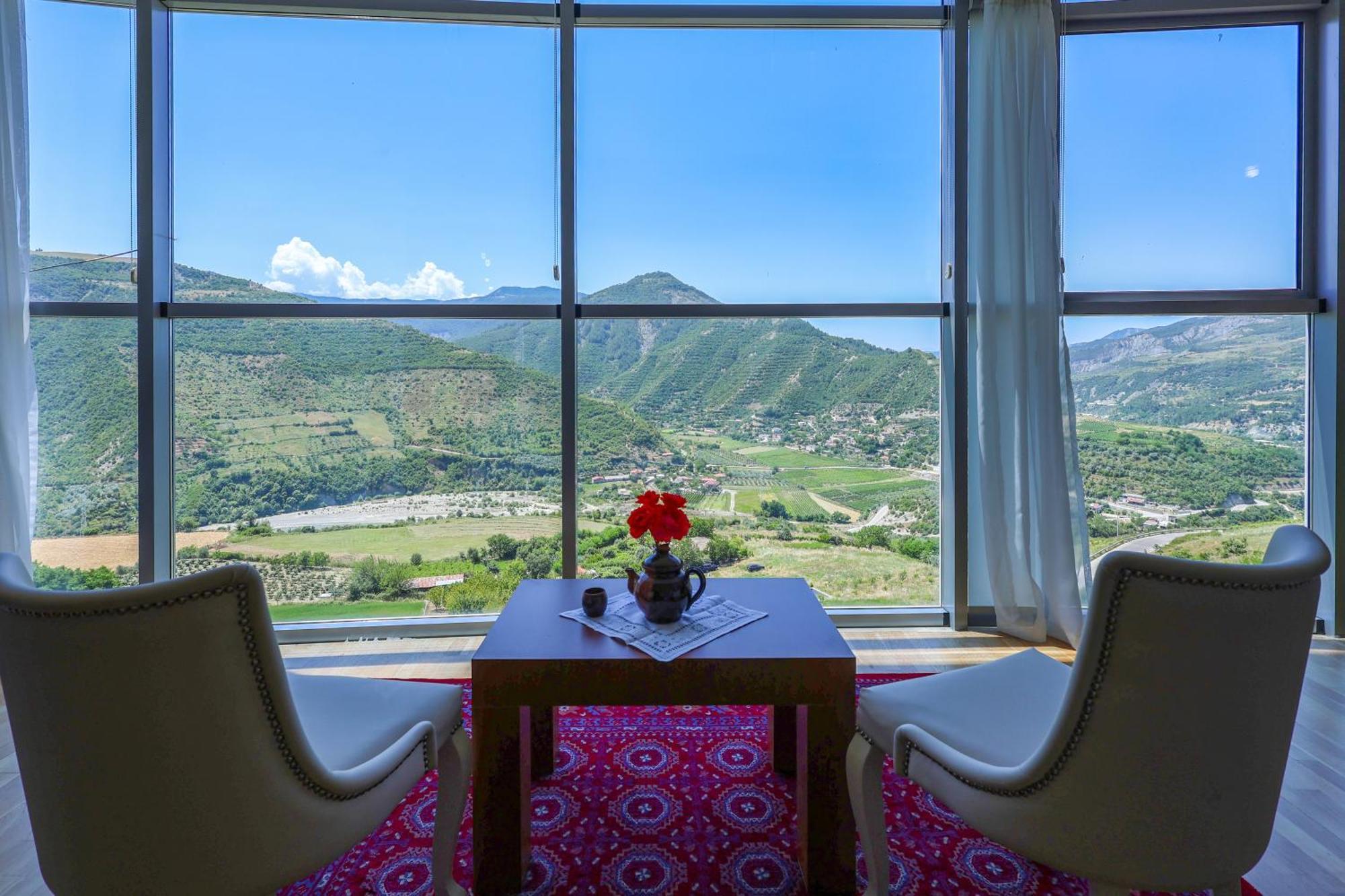 Hotel Kanione Cerenisht Ngoại thất bức ảnh